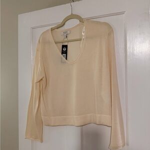 BR Lightweight merino wool crop length sweater